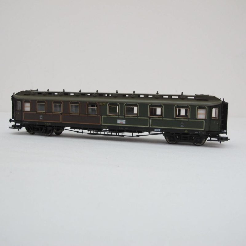 1st/2nd/3rd class express train coaches. - Image 11